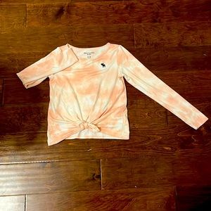 Abercrombie kids soft pink and cream long sleeve shirt size 9/10